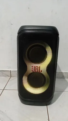 Caixa JBL 320