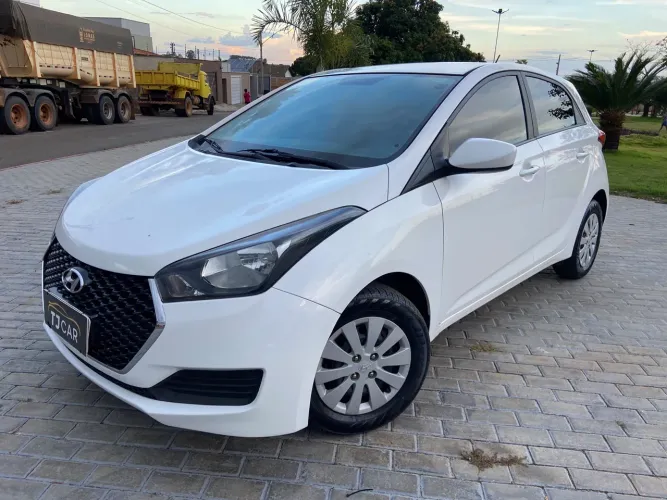 Hyundai HB20 Unique 1.0 Flex 12V Mec. 2019