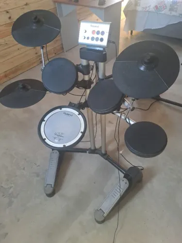 bateria eletronica Roland HD1