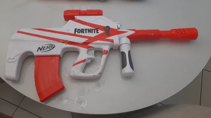 Arma Dart Blaster Nerf Fortnite B-AR motorizado