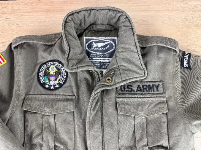 Jaqueta Militar M-65 Up and Away Jackets Tamanho M Verde Militar apenas R$400