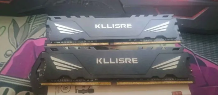 Duas Memórias RAM 8GB Cada