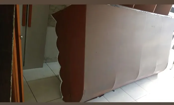 TOLDO MARROM EM PERFEITO ESTADO