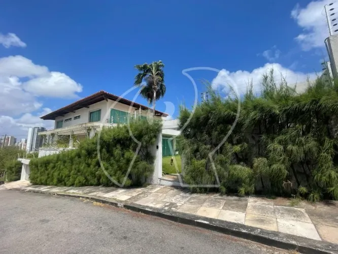 Casa de Alto Padrão para Locação De Lourdes | 518 m². Ampla residência com 5 quartos, sen
