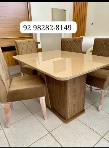 mesa de 4 lugares com base bau