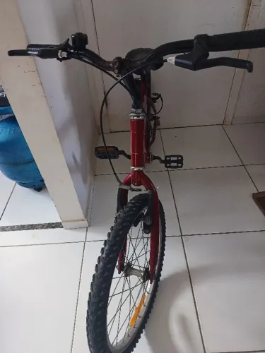 Bicicleta CAIRU ARO 20 em perfeito estado. Contato: *