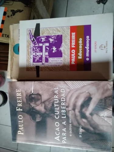 kit livros de paulo freire - ação cultural para a liberdade e educação e mudança