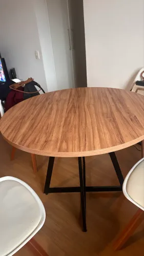 Mesa de Jantar estilo industrial
