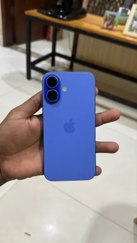 iPhone 16