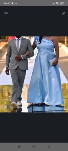 Vestido de festa Azul serenity 