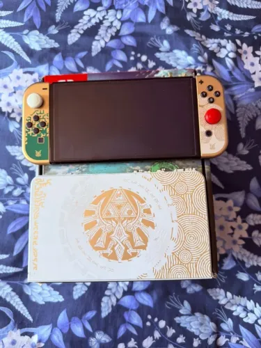 Nintendo switch oled zelda tears of the kingdon