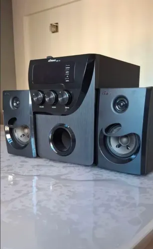 Vendo som XTRAD XDG13 pouquíssimo usado Oportunidade pra quem quer melhorar ambiente casa
