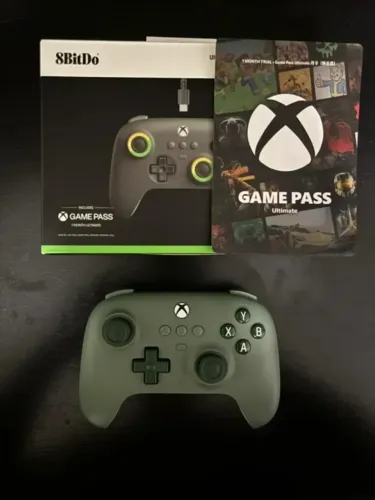Controle para XBOX Series/One e PC - 8Bitdo Ultimate C + 1 Mês de Gamepass [LACRADO]