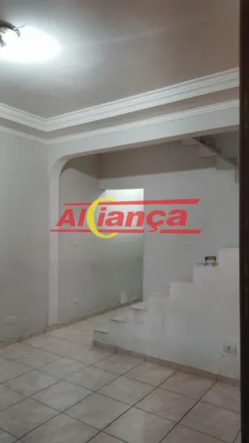 Sobrado para alugar 2 quartos 2 vagas, 105 m², Jardim Adriana- Guarulhos