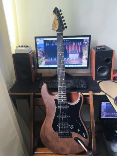 GUITARRA TAGIMA JA3 REGULADA + UPS E CAPS MALAGOLI