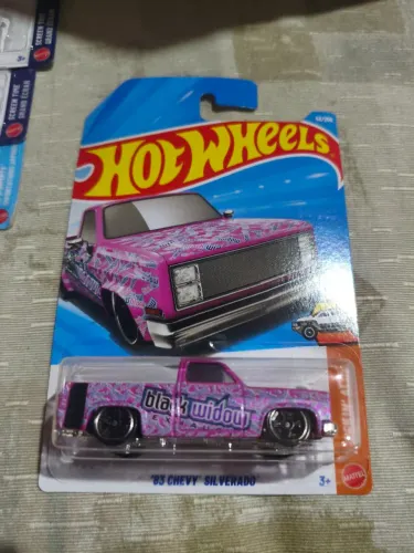 Hotwheels 83 Chevy Silverado
