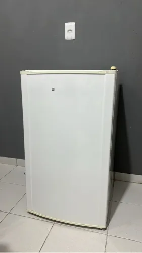Vendo frigobar