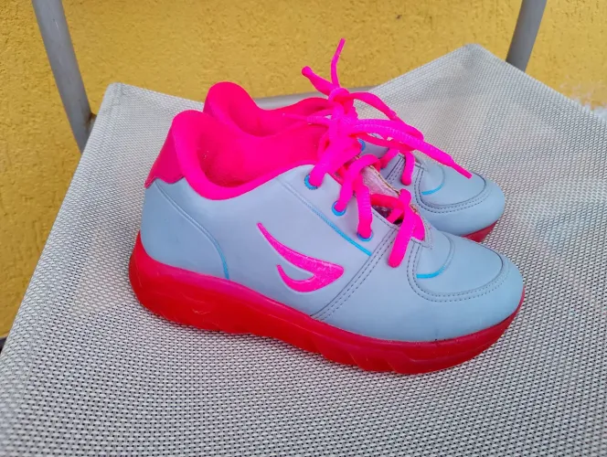 Tenis ortope de rodinha