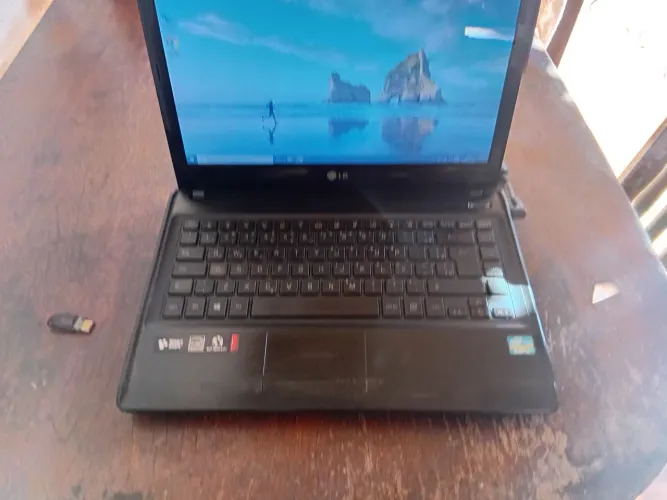 Vendo Notebook LG core i3 "leia o anuncio"