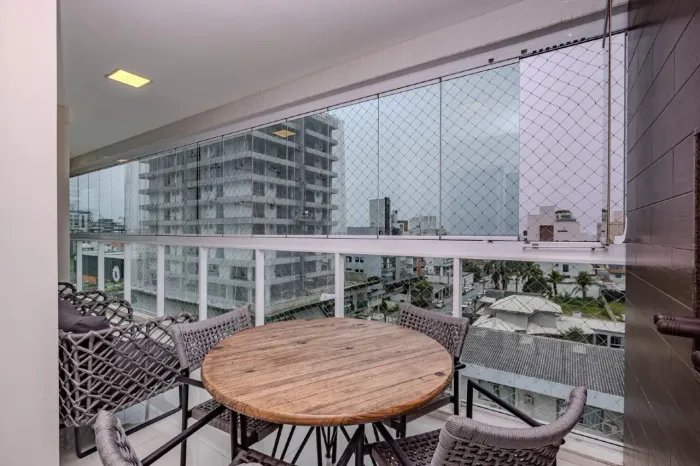 Apartamento 3 Suítes Mobiliado no Solares da Brava