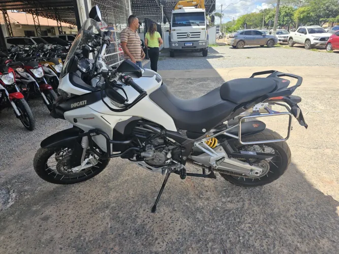 Moto Ducati 1200 Multistrada