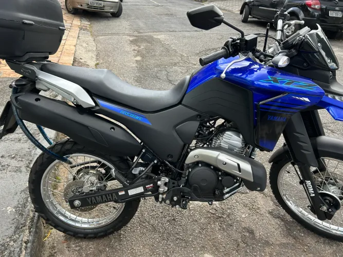 Lander XTZ 250 - 800 km rodados