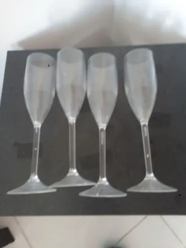 Conjunto Com 4 Taça Acrílica