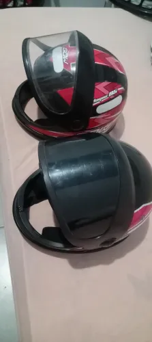 Capacetes GOW