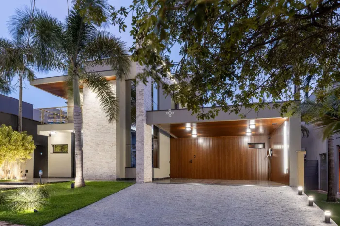 Casa de Luxo Automatizada com 325m² à Venda no Ecoville I em Dourados - Porteira Fechada R
