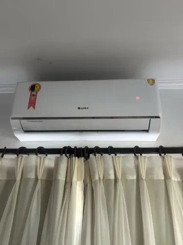 AR-CONDICIONADO GREE 9.000 BTUs - 220V - FRIO