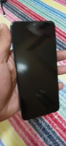 Vendo um smartphone realme C63 256 GB novo