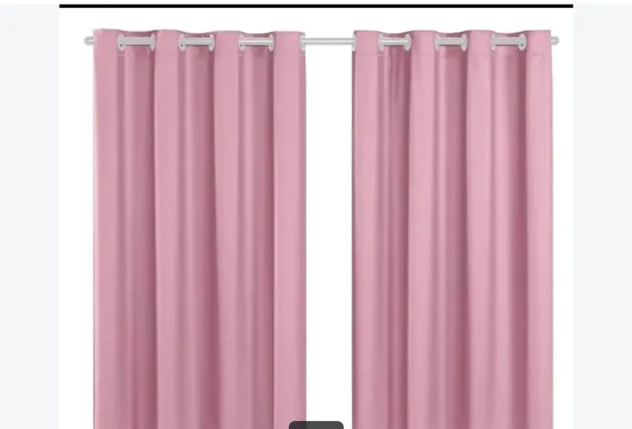 Cortina blackout com varão