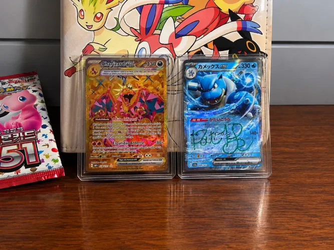 Charizard gold shiny+blastoise assinado por criador do deep pocket monster(pat flyn)