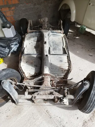 VENDO CHASSI DE FUSCA ANO 73 AZUL COM DOCS