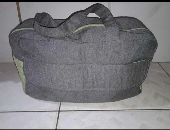 Bolsas mamãe e bebê desapego A grande 100 pequena 70 não faço entrega 