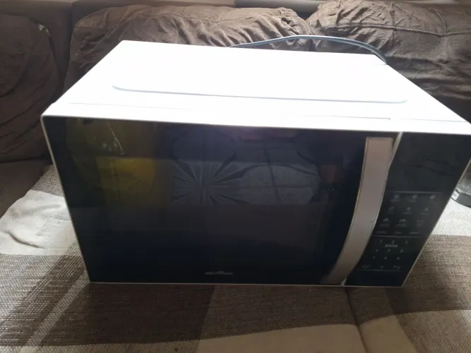 MICRO-ONDAS BRITÂNIA 220V