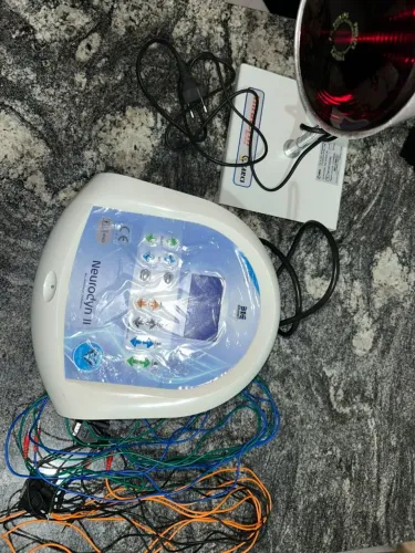 Neurodyn II e Luz Infravermelha - Tens, Fes, Corrente Russa e Luz Infravermelha 