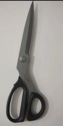 Tesoura KAIi 730 Lâmina de Aço Inoxidável de Alto Carbono de 30 CM