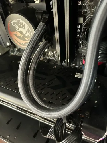 Placa de Vídeo RX 5700 XT - Usada