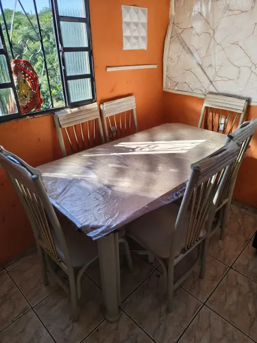 Mesa 6 cadeiras 