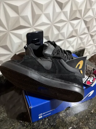 Vendo tênis Tesla Fusion All Black Refletivo