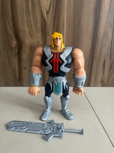 Boneco He Man linha animada Netflix da Mattel