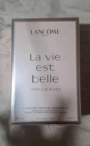 Perfume La Vie Est Belle Vanille Nude