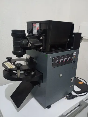 Vendo máquina modeladora de salgado