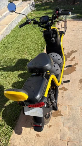 Scooter Elétrica Linda 