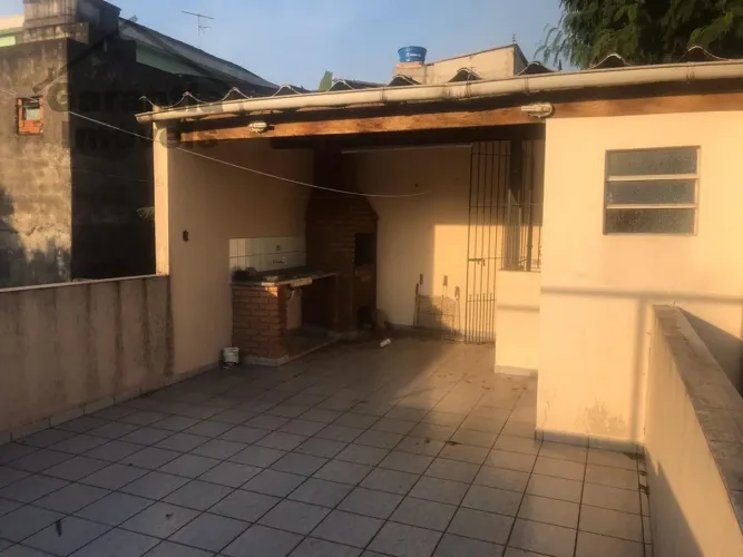 Casa Assobradada para Locação em Ayrosa, Osasco | 2 Dorms
