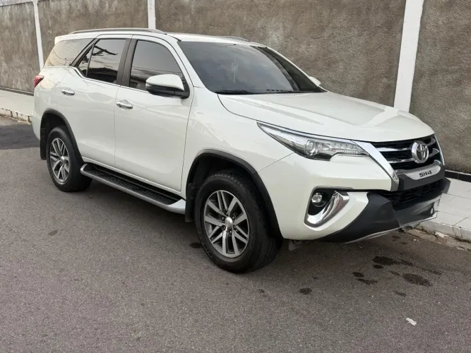 Toyota Hilux SW4 SRX 4X4 2.8 TDI 16V Dies. Aut. 2020