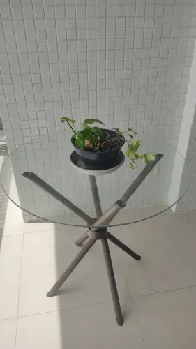 Mesa pequena redonda vidro