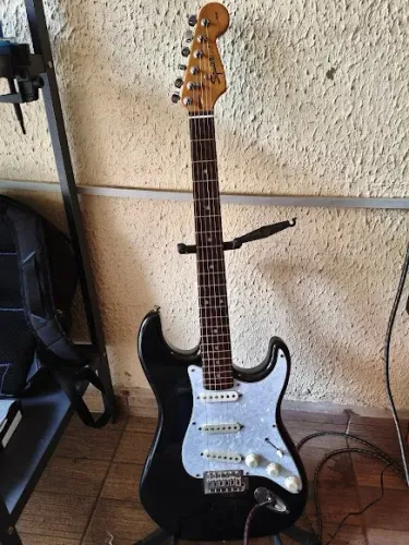 Guitarra Squier Affinity Stratocaster 1996
