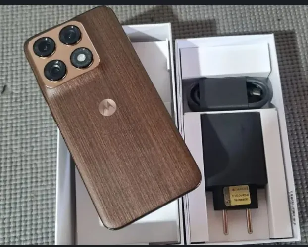 Troco moto Edge 70 pro